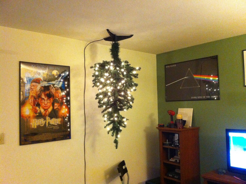 Cat Proof Christmas Tree Failblog Monday Zhgfzq Econewyear