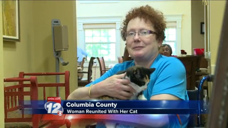 woman+reunites+with+cat