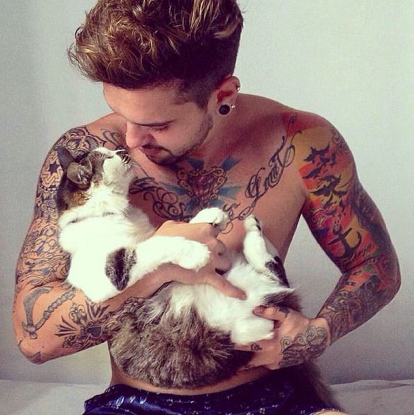 hot dudes with cats 5